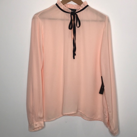 Lulus Tops - NWTS - Lulus || XL || peach ruffle mock neck tie